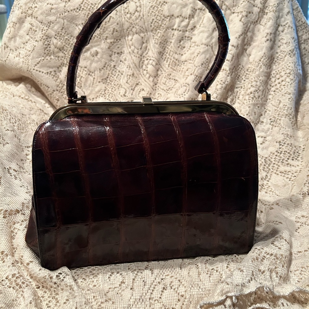 Vintage 1950s Bella stone alligator handbag
